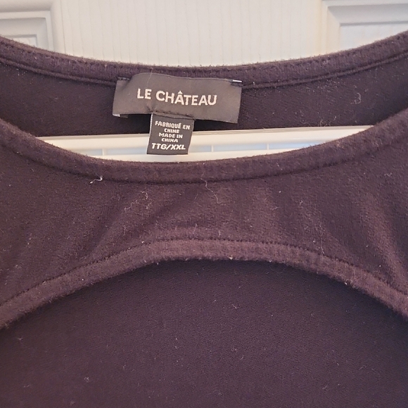 Le Chateau Elegant Black Short Sleeve Top - Picture 3 of 3
